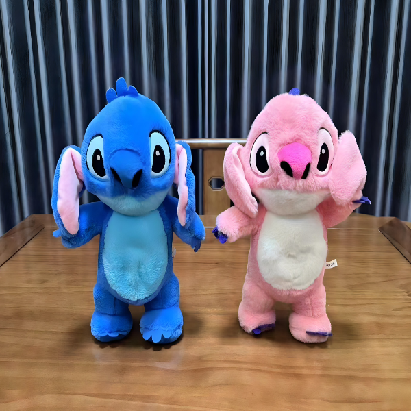 🌙💫 Plišani Stitch Koji Diše – Mekani Zagrljaj Za Svaku Noć